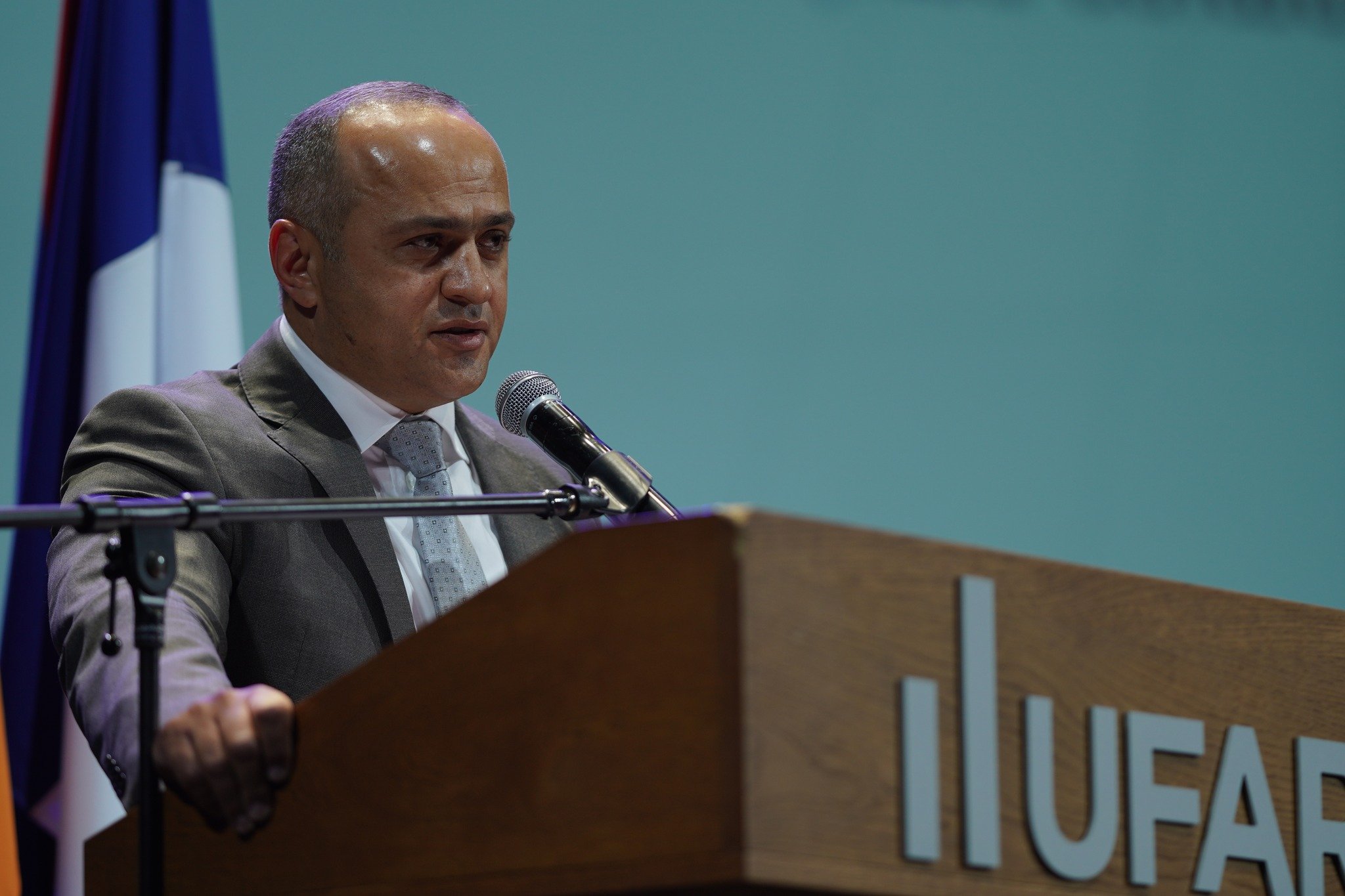 Заместитель председателя Следственного комитета РА Арсен Айвазян удостоен награды “Лучший преподаватель”